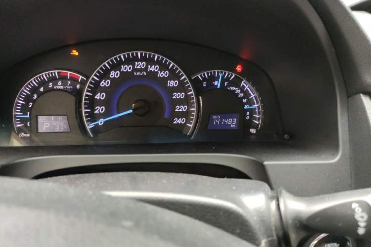Used Toyota Camry 2012 2.5G Luxury Edition Odometer Close Up