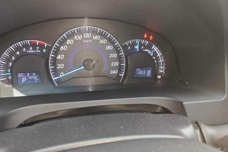 Used Toyota Camry 2012 2.5G Luxury Navigation Edition Odometer Close Up