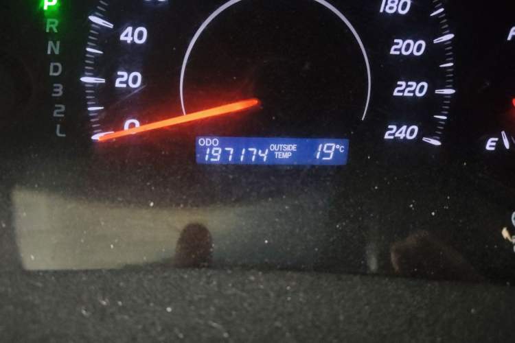 Used Toyota Camry 2012 200E Classic Elite Edition Odometer Close Up
