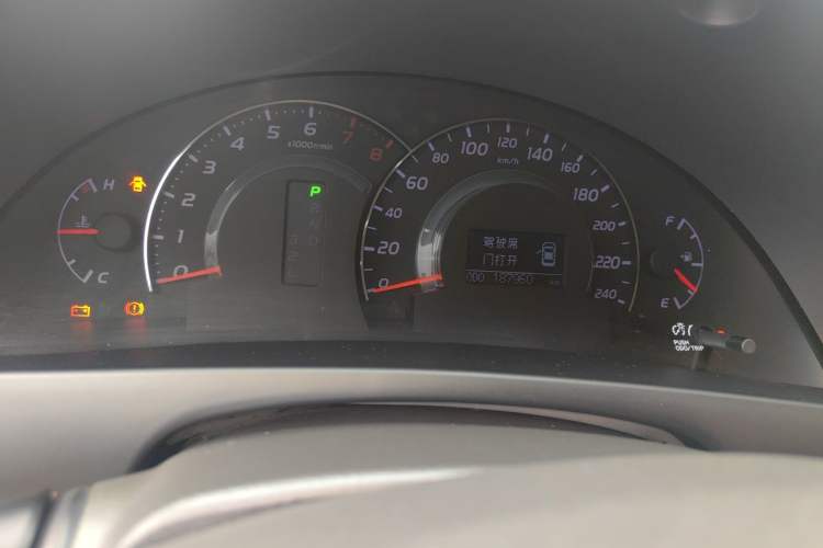 Used Toyota Camry 2012 200G Classic Luxury Edition Odometer Close Up