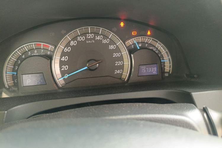 Used Toyota Camry 2012 Junrui 2.0S Radiant Edition Odometer Close Up