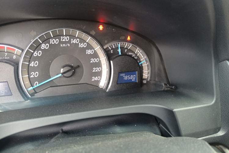 Used Toyota Camry 2012 Junrui 2.0S Radiant Edition Odometer Close Up