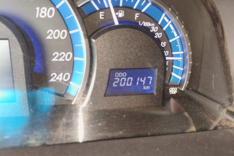 Used Toyota Camry 2012 Luxurious Edition 2.5HG Zunrui Odometer Close Up