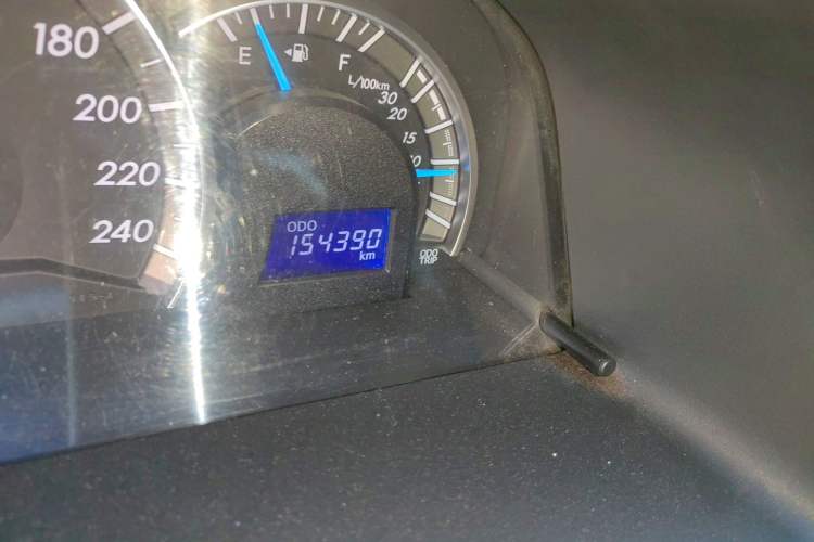 Used Toyota Camry 2012 Junrui 2.0S Radiant Edition Odometer Close Up