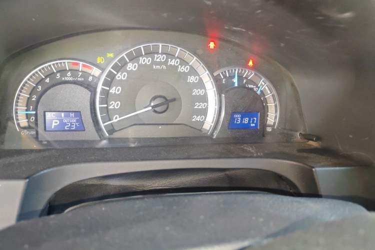 Used Toyota Camry 2012 Junrui 2.0S Radiant Edition Odometer Close Up