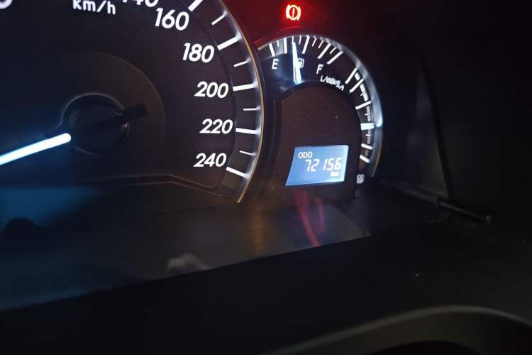 Used Toyota Camry 2012 Junrui 2.0S Radiant Edition Odometer Close Up