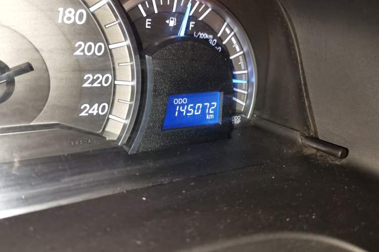 Used Toyota Camry 2012 Junrui 2.0S Radiant Edition Odometer Close Up