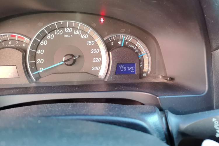 Used Toyota Camry 2012 Junrui 2.0S Radiant Edition Odometer Close Up