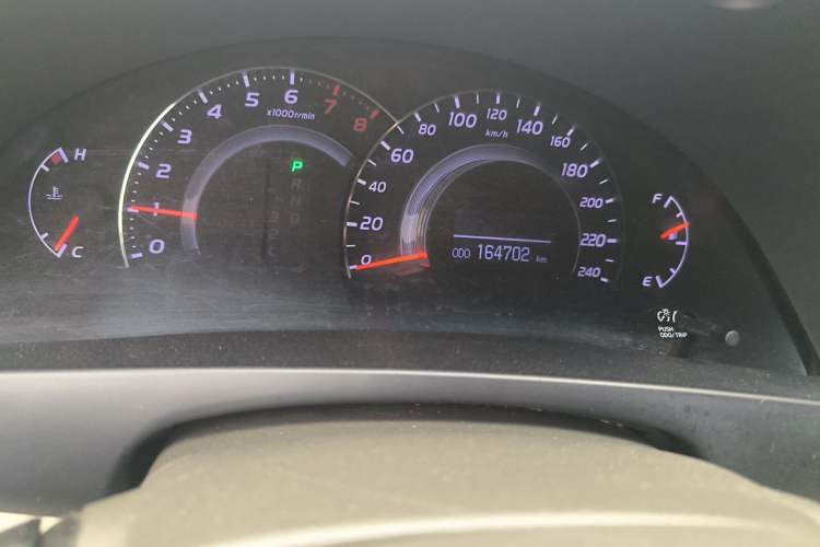 Used Toyota Camry 2012 200G Classic Luxury Edition Odometer Close Up