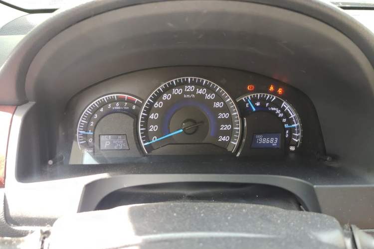 Used Toyota Camry 2012 2.5G Luxury Edition Odometer Close Up