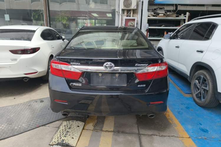 Used Toyota Camry 2012 2.5G Luxury Navigation Edition Rear