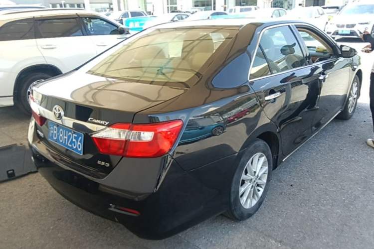 Used Toyota Camry 2012 2.5G Luxury Edition Rear Right 45 Deg