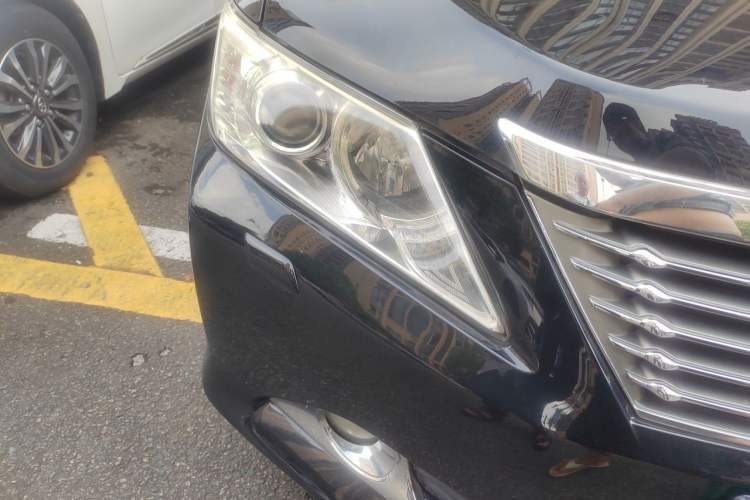 Used Toyota Camry 2012 2.5G Luxury Navigation Edition Right Front Headlight