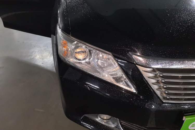 Used Toyota Camry 2012 2.5G Luxury Edition Right Front Headlight