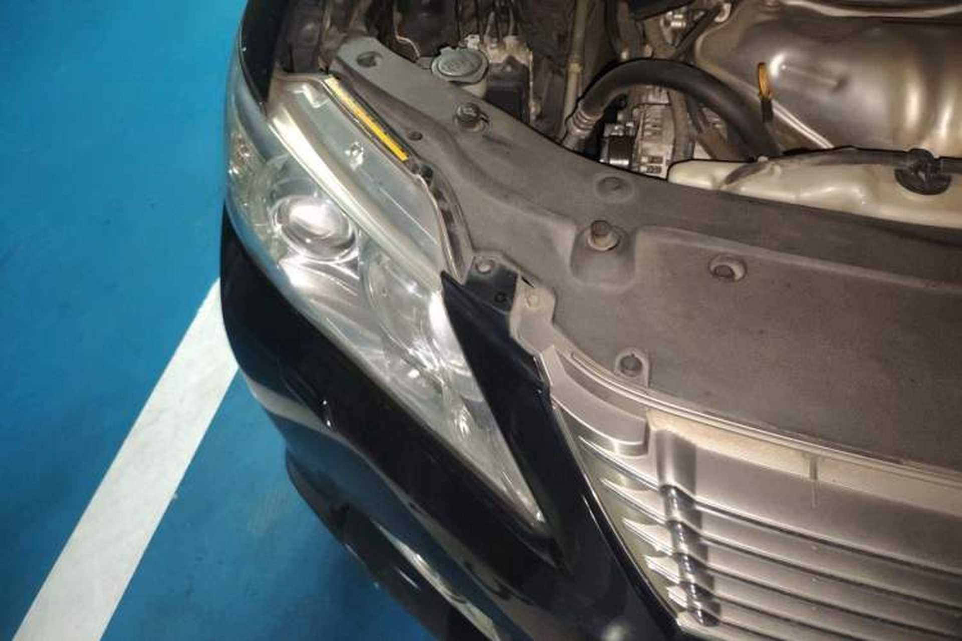 Used Toyota Camry 2012 2.5G Luxury Edition Right Front Headlight
