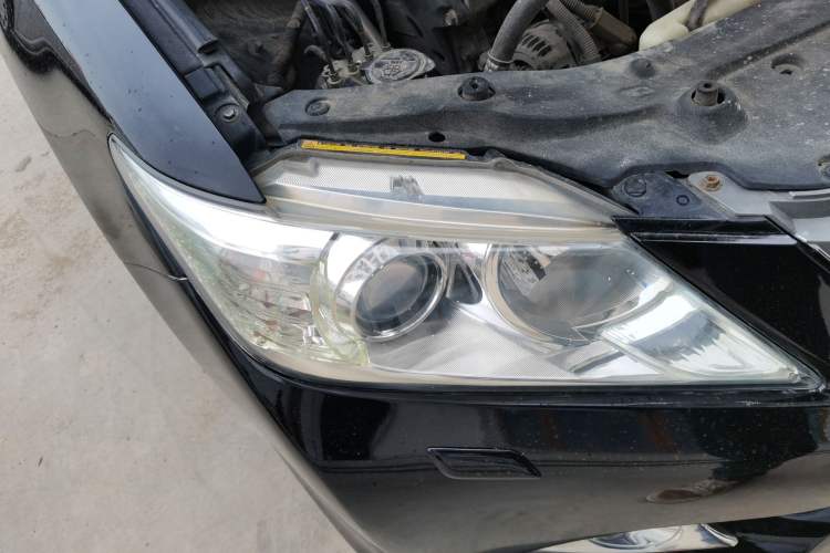 Used Toyota Camry 2012 2.5G Luxury Edition Right Front Headlight