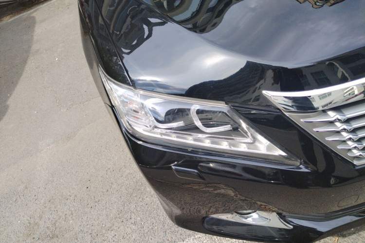 Used Toyota Camry 2012 2.5G Luxury Edition Right Front Headlight