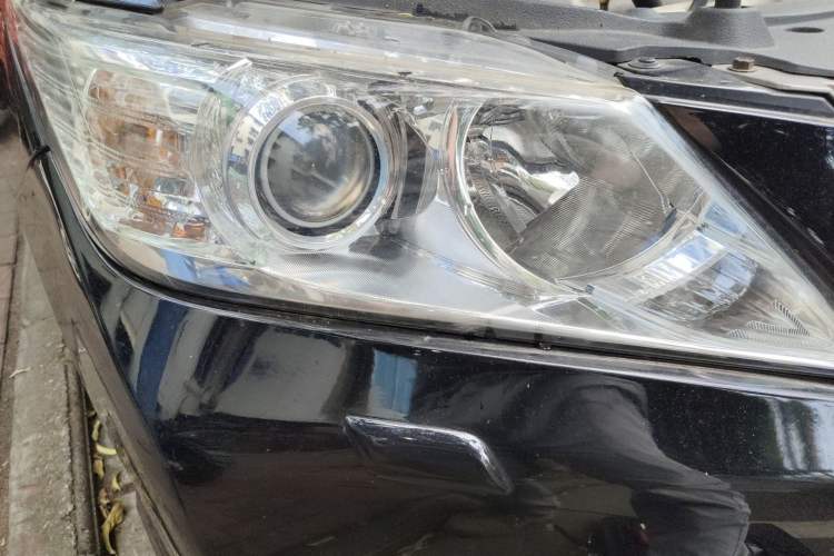 Used Toyota Camry 2012 2.5G Luxury Edition Right Front Headlight
