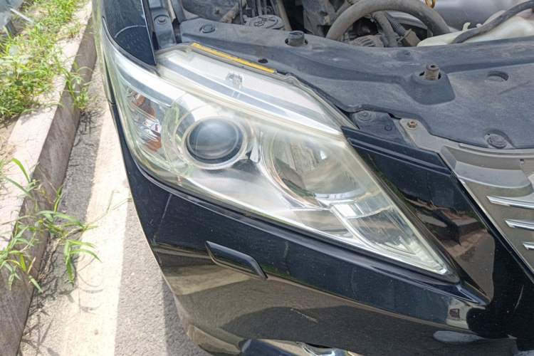 Used Toyota Camry 2012 2.5G Luxury Edition Right Front Headlight