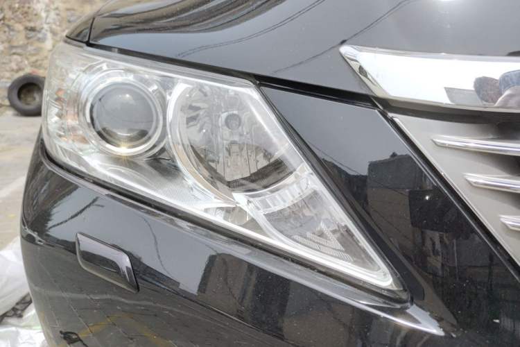 Used Toyota Camry 2012 2.5G Luxury Navigation Edition Right Front Headlight