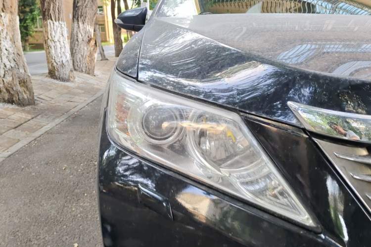Used Toyota Camry 2012 2.5G Luxury Edition Right Front Headlight