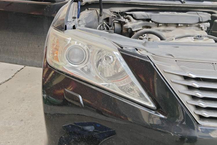 Used Toyota Camry 2012 2.5G Luxury Edition Right Front Headlight