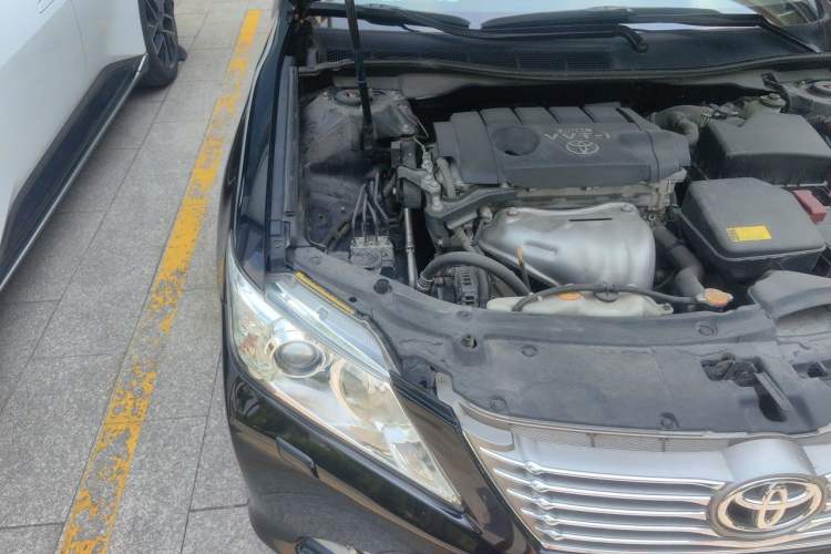 Used Toyota Camry 2012 2.5G Luxury Edition Right Front Headlight