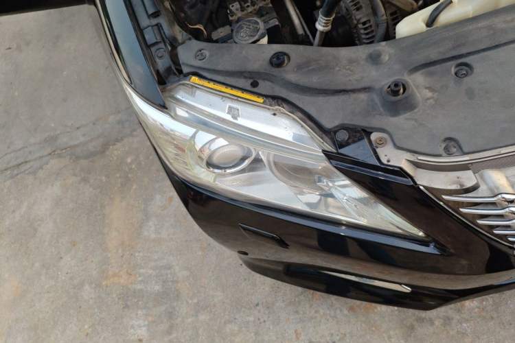 Used Toyota Camry 2012 2.5G Luxury Edition Right Front Headlight