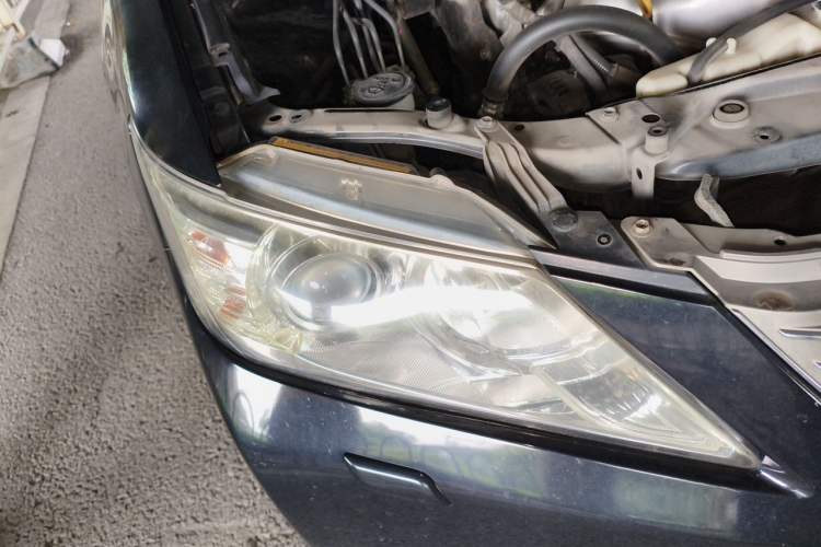Used Toyota Camry 2012 2.5G Luxury Edition Right Front Headlight