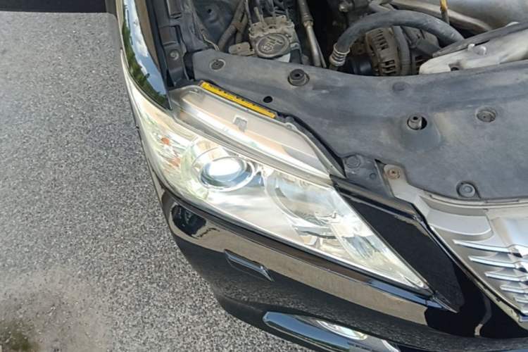 Used Toyota Camry 2012 2.5G Luxury Edition Right Front Headlight