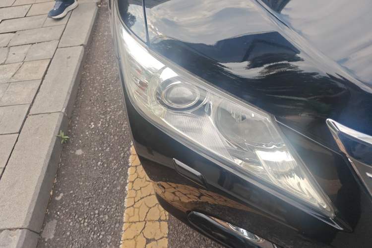Used Toyota Camry 2012 2.5V Ultimate Navigation Edition Right Front Headlight