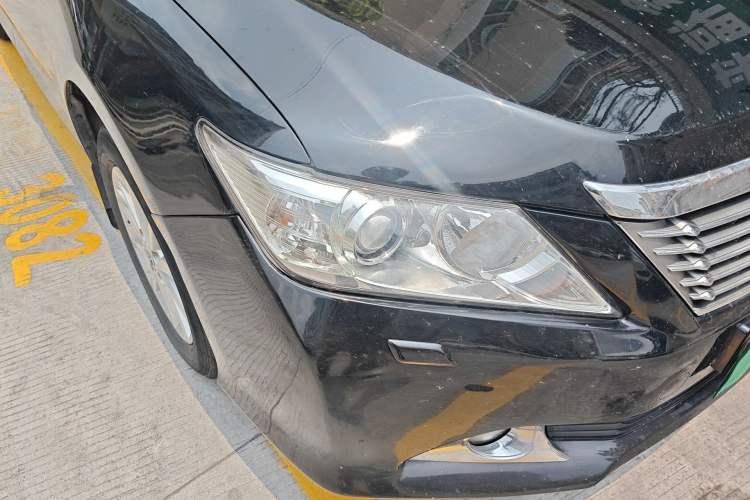 Used Toyota Camry 2012 2.5G Luxury Edition Right Front Headlight