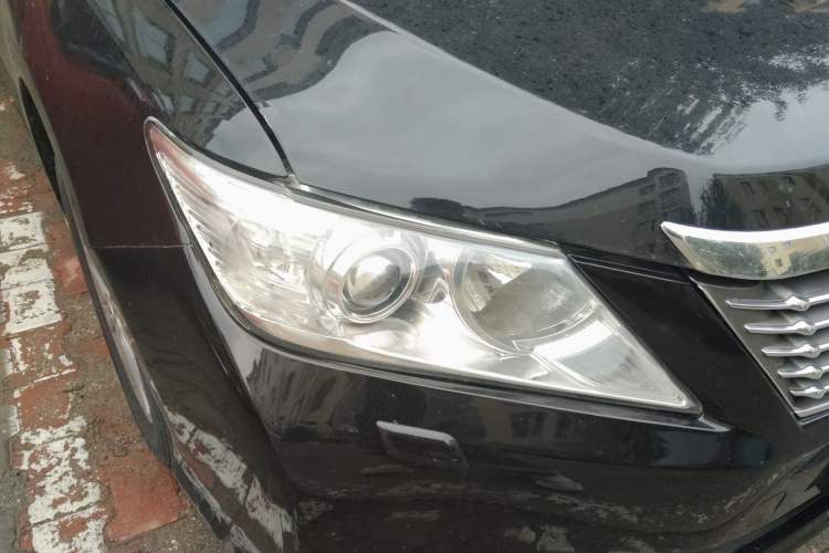 Used Toyota Camry 2012 2.5G Luxury Edition Right Front Headlight