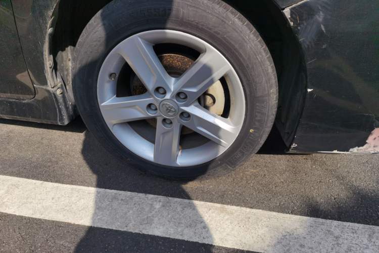 Used Toyota Camry 2012 Junrui 2.0S Radiant Edition Right Front Wheel Hub