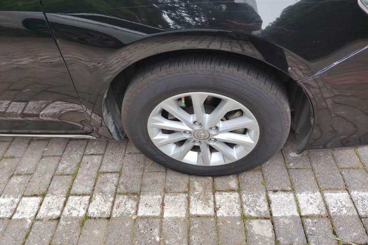 Used Toyota Camry 2012 2.5G Luxury Edition Right Front Wheel Hub
