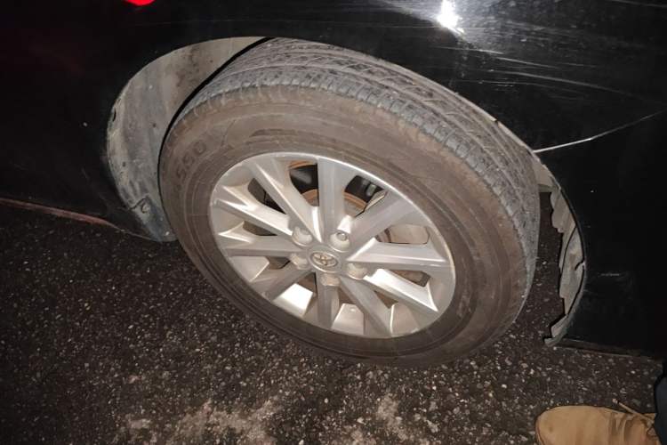 Used Toyota Camry 2012 2.5G Luxury Edition Right Front Wheel Hub