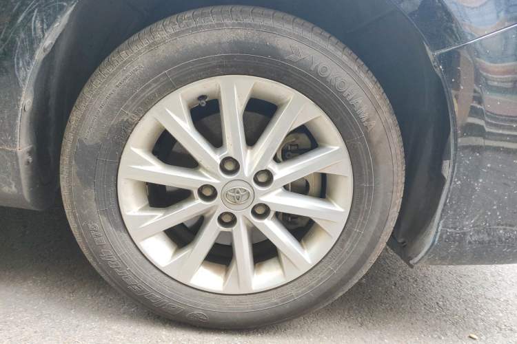 Used Toyota Camry 2012 Luxurious Edition 2.5HG Zunrui Right Front Wheel Hub