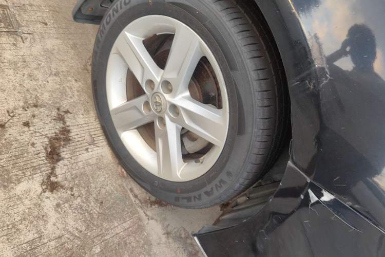 Used Toyota Camry 2012 Junrui 2.0S Radiant Edition Right Front Wheel Hub