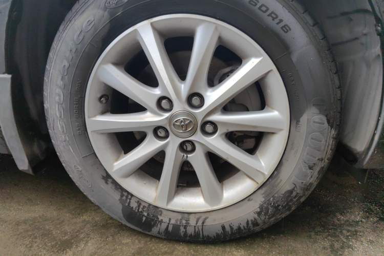 Used Toyota Camry 2012 200E Classic Elite Edition Right Front Wheel Hub