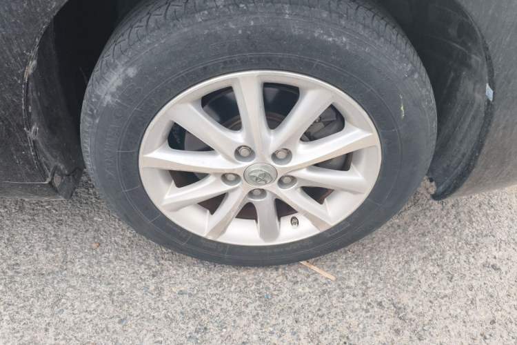 Used Toyota Camry 2012 200G Classic Luxury Edition Right Front Wheel Hub