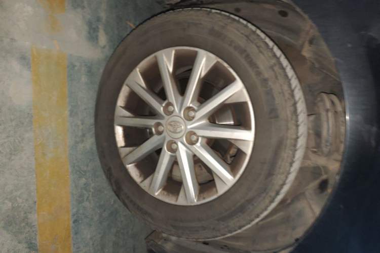 Used Toyota Camry 2012 2.0G Luxury Edition Right Front Wheel Hub