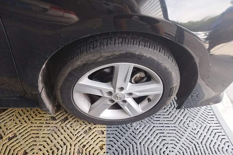 Used Toyota Camry 2012 Junrui 2.0S Radiant Edition Right Front Wheel Hub