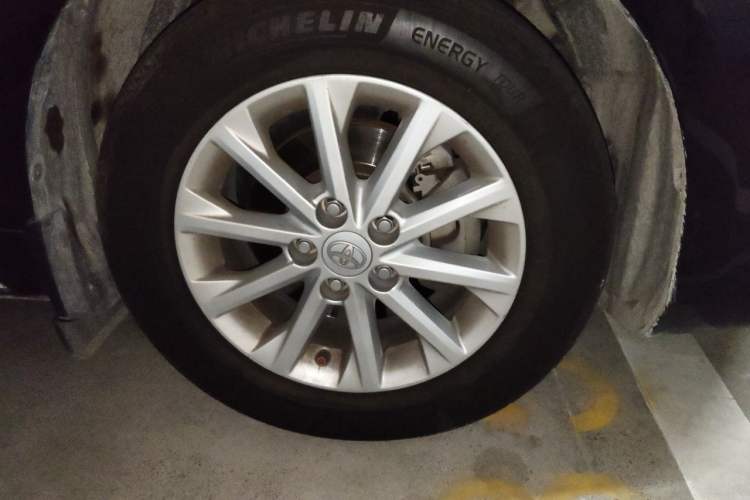 Used Toyota Camry 2012 2.5G Luxury Navigation Edition Right Front Wheel Hub