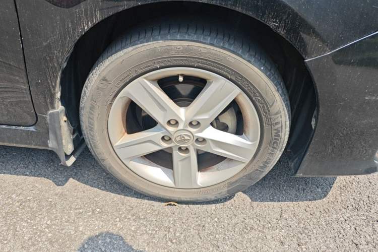 Used Toyota Camry 2012 Junrui 2.0S Radiant Edition Right Front Wheel Hub
