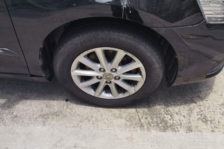 Used Toyota Camry 2012 200E Classic Elite Edition Right Front Wheel Hub