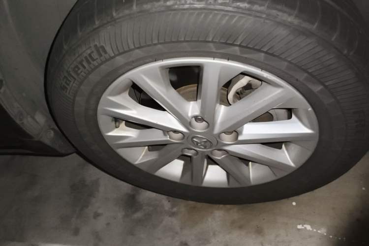 Used Toyota Camry 2012 2.0G Luxury Navigation Edition Right Front Wheel Hub