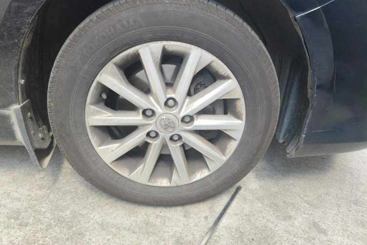 Used Toyota Camry 2012 2.0G Luxury Edition Right Front Wheel Hub