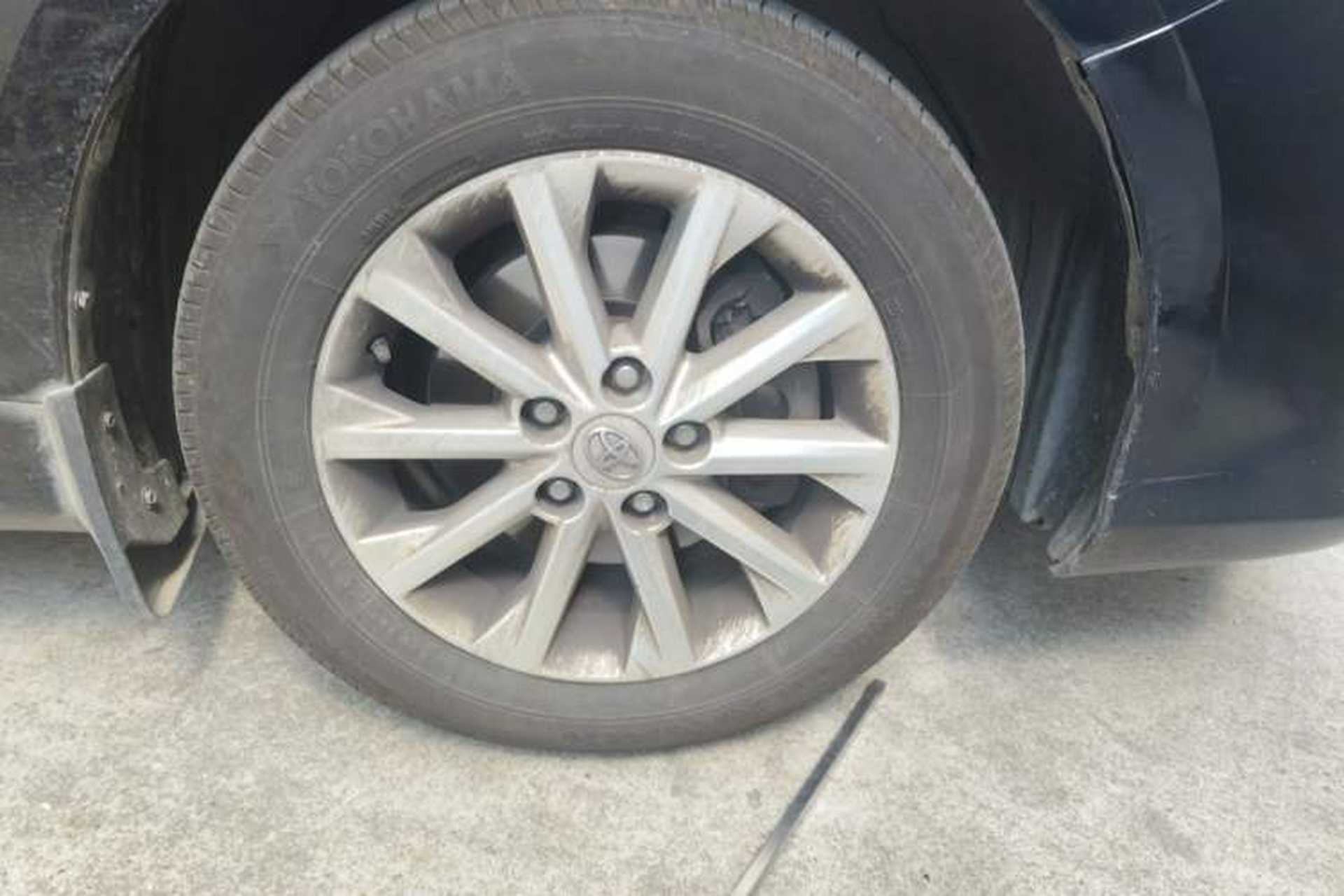 Used Toyota Camry 2012 2.0G Luxury Edition Right Front Wheel Hub
