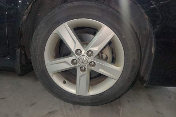 Used Toyota Camry 2012 Junrui 2.0S Radiant Edition Right Front Wheel Hub