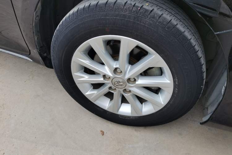 Used Toyota Camry 2012 2.5G Luxury Edition Right Front Wheel Hub